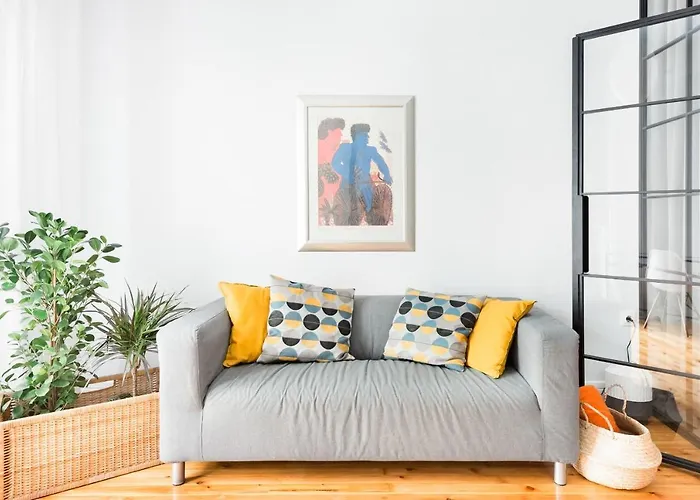 Апартаменты Nat's Place An Exquisite Next To Metro