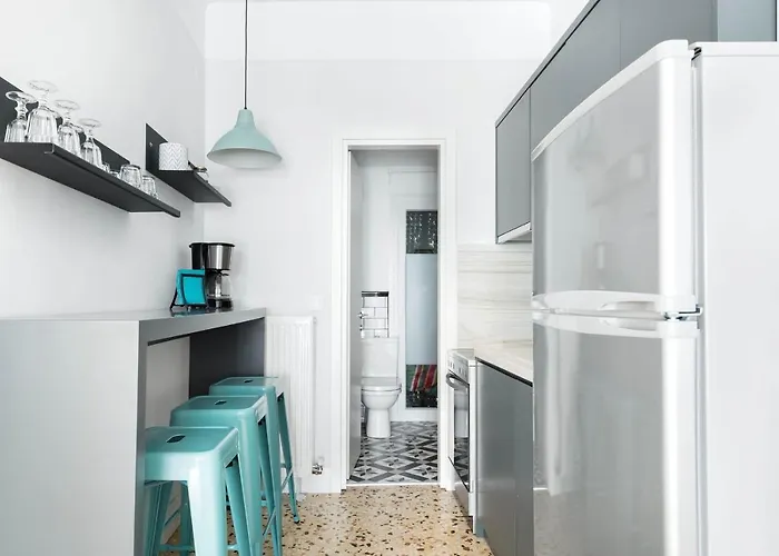 Апартаменты Nat's Place An Exquisite Next To Metro Салоники