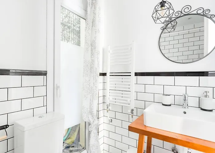 Апартаменты Nat's Place An Exquisite Next To Metro Салоники