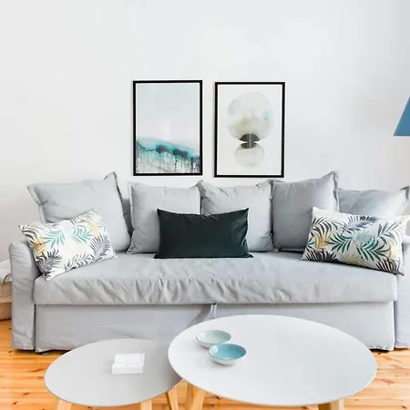 Nat's Place An Exquisite Next To Metro Selanik